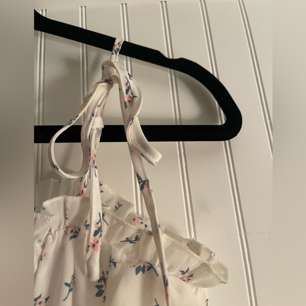 Lulu’s white floral print shoulder tie dress - Picture 8 of 9